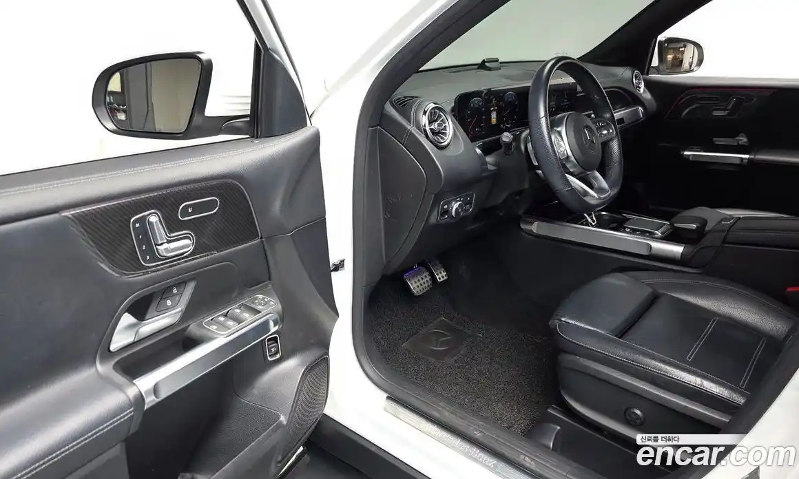 Mercedes-Benz GLB-Class 2021 2.0 гидро в Москве № 1147535, фото 10