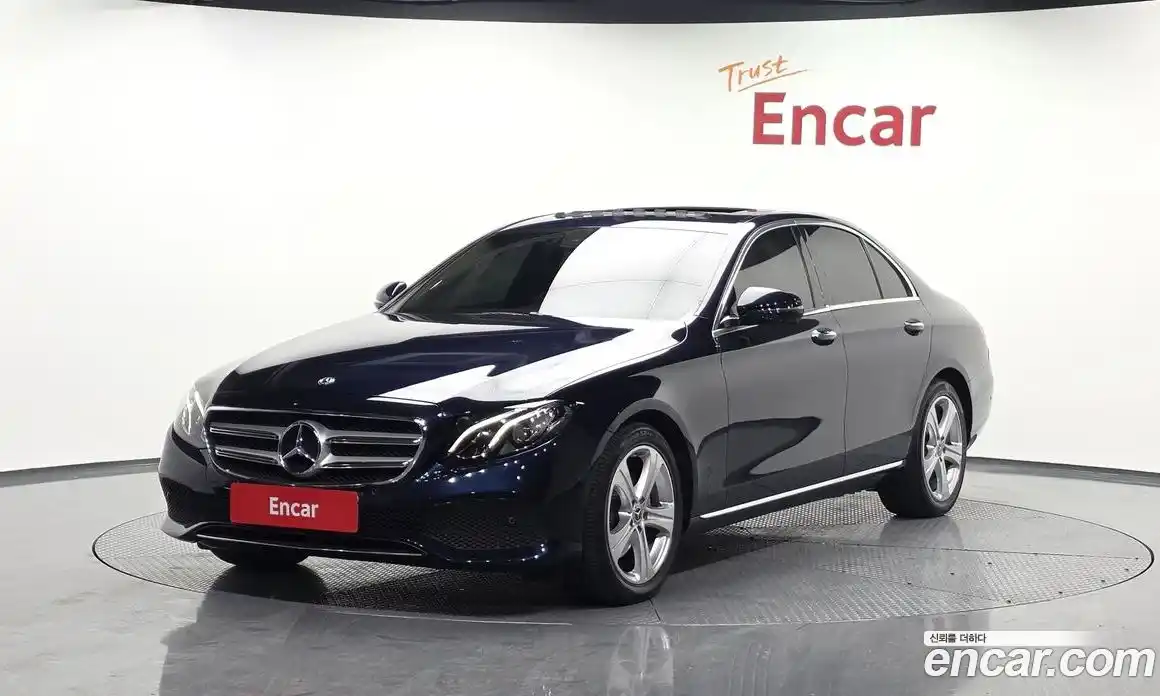 Mercedes-Benz E-Class 2018 2.0 гидро в Москве № 1147692, фото 1