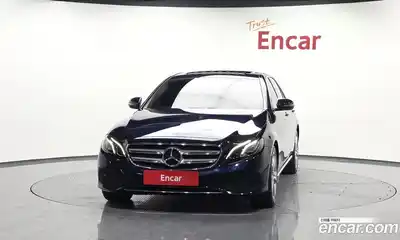 Mercedes-Benz E-Class 2018 2.0 гидро в Москве № 1147692, миниатюра 3