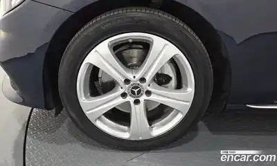 Mercedes-Benz E-Class 2018 2.0 гидро в Москве № 1147692, миниатюра 5