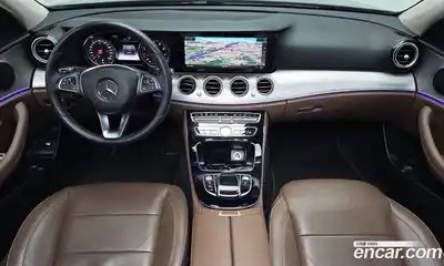 Mercedes-Benz E-Class 2018 2.0 гидро в Москве № 1147692, миниатюра 7