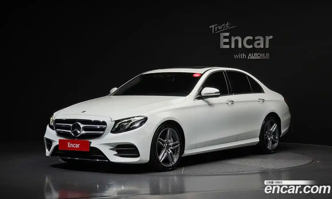 Mercedes-Benz E-Class 2018 2.0 Автомат в Москве № 1147849, фото 1