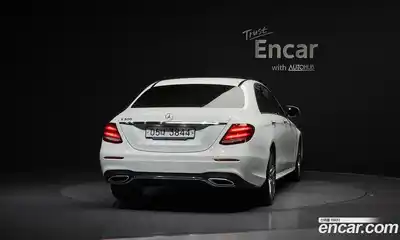 Mercedes-Benz E-Class 2018 2.0 Автомат в Москве № 1147849, миниатюра 4