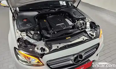 Mercedes-Benz E-Class 2018 2.0 Автомат в Москве № 1147849, миниатюра 6