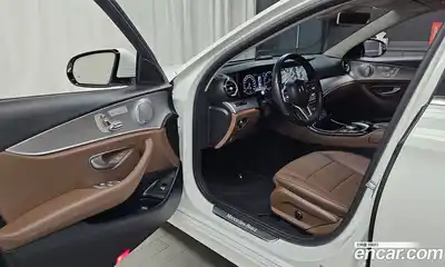 Mercedes-Benz E-Class 2018 2.0 Автомат в Москве № 1147849, миниатюра 10
