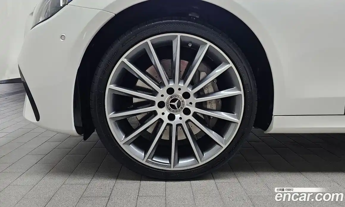 Mercedes-Benz E-Class 2021 2.0 Автомат в Москве № 1147942, фото 5