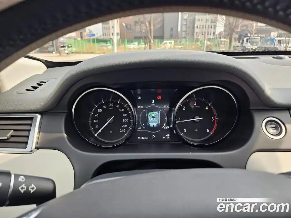 Land Rover Discovery Sport 2018 2.0 гидро в Москве № 1149304, фото 20