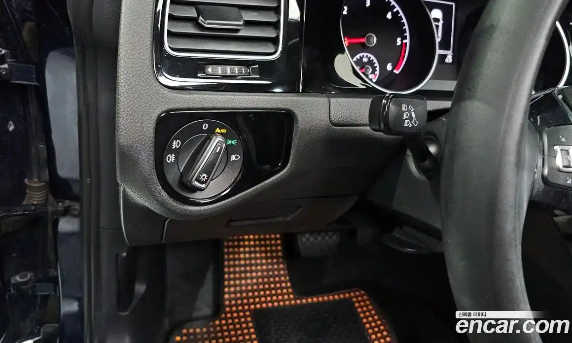 Volkswagen Golf 2015 2.0 гидро в Москве № 1151301, фото 19