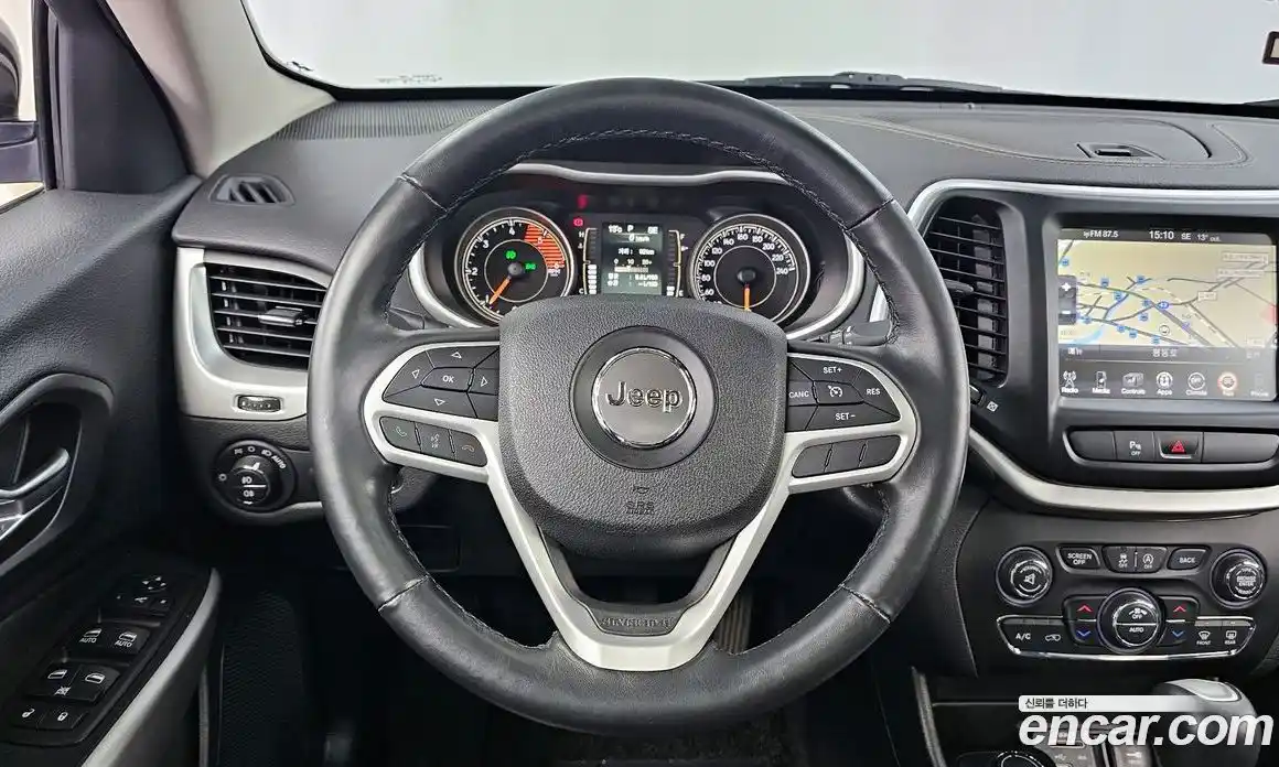 Jeep Cherokee 2017 2.2 гидро в Москве № 1151637, фото 13