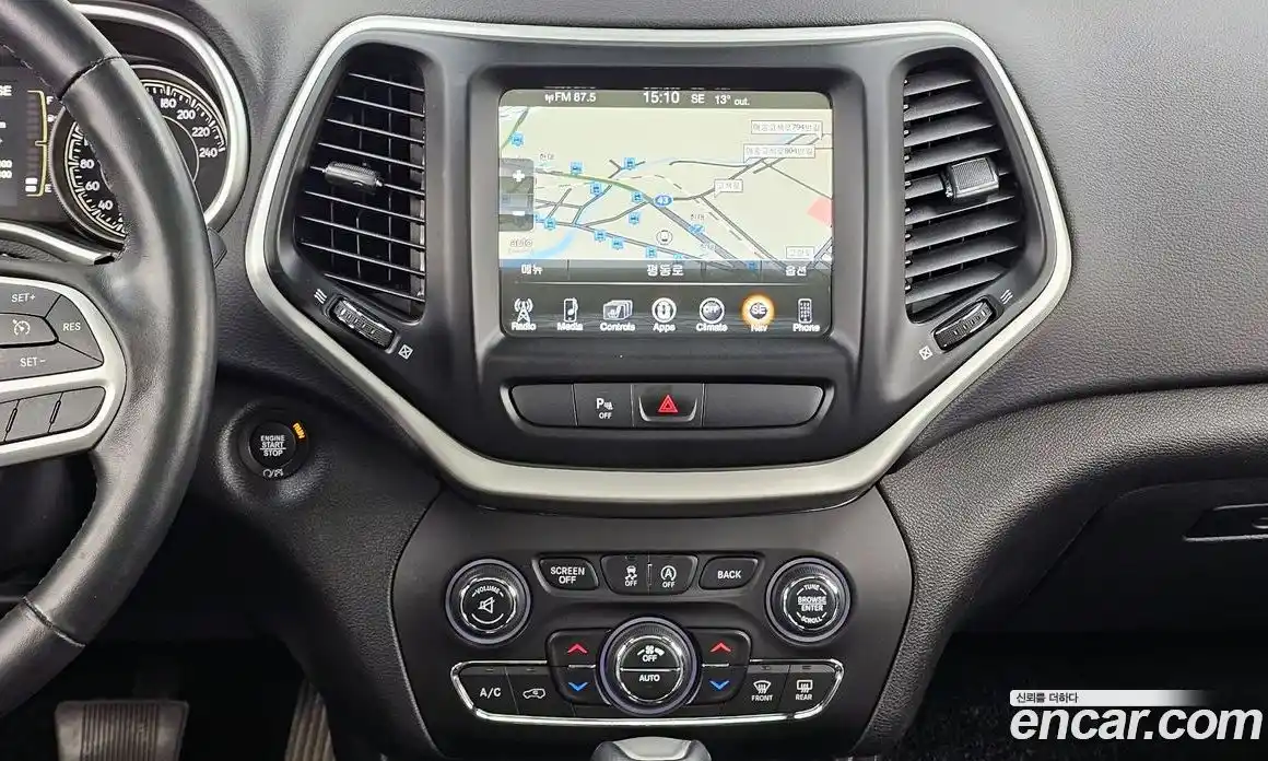 Jeep Cherokee 2017 2.2 гидро в Москве № 1151637, фото 14