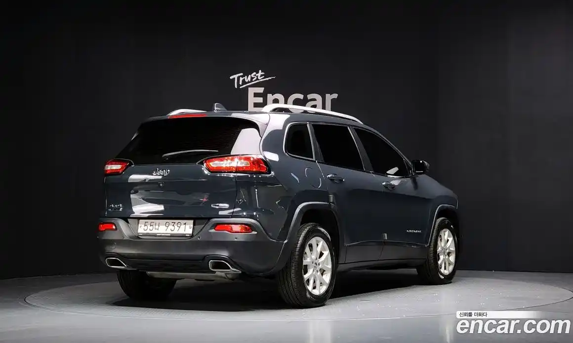 Jeep Cherokee 2017 2.2 гидро в Москве № 1151637, фото 2
