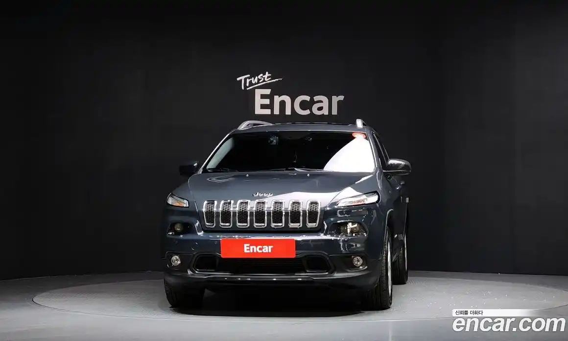 Jeep Cherokee 2017 2.2 гидро в Москве № 1151637, фото 3