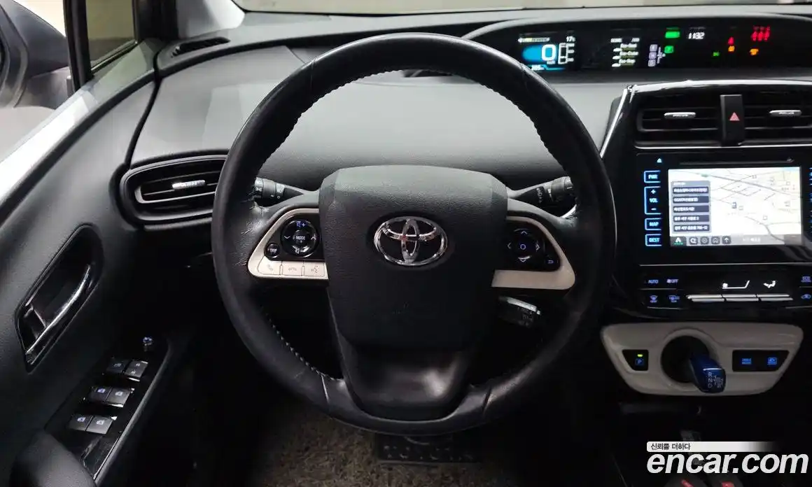 Toyota Prius 2018 1.8 гидро в Москве № 1151746, фото 14