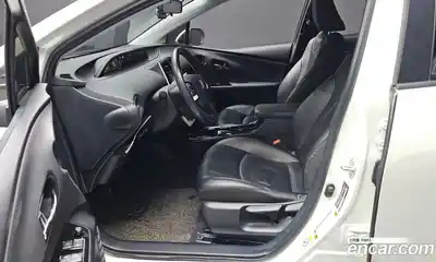 Toyota Prius 2018 1.8 гидро в Москве № 1151746, миниатюра 10