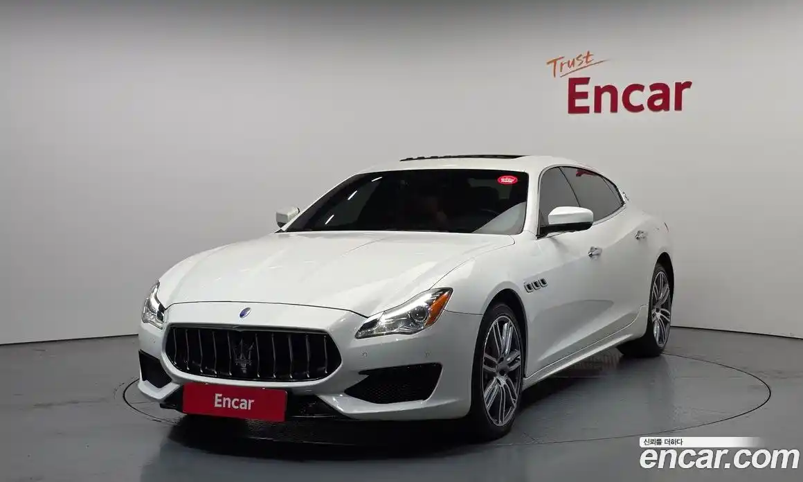 Maserati Quattroporte 2017 3.0 гидро в Москве № 1152389, фото 1