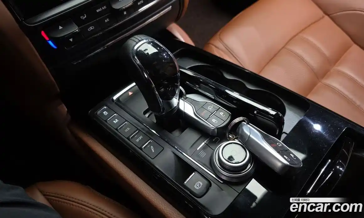 Maserati Quattroporte 2017 3.0 гидро в Москве № 1152389, фото 9