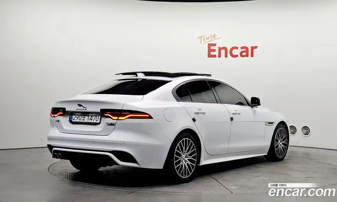 Jaguar XE 2020 2.0 гидро в Москве № 1152512, фото 2