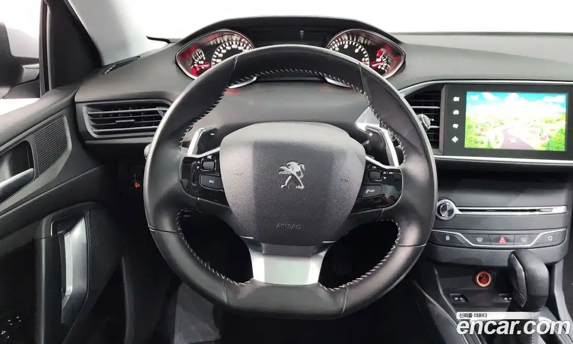 Peugeot 308 2016 1.6 гидро в Москве, фото 13
