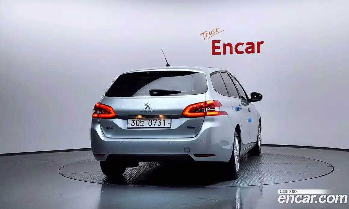 Peugeot 308 2016 1.6 гидро в Москве, фото 4