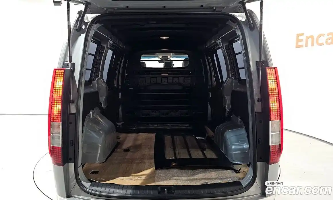 Hyundai Staria 2025 2.2 Автомат в Москве № 1154626, фото 19