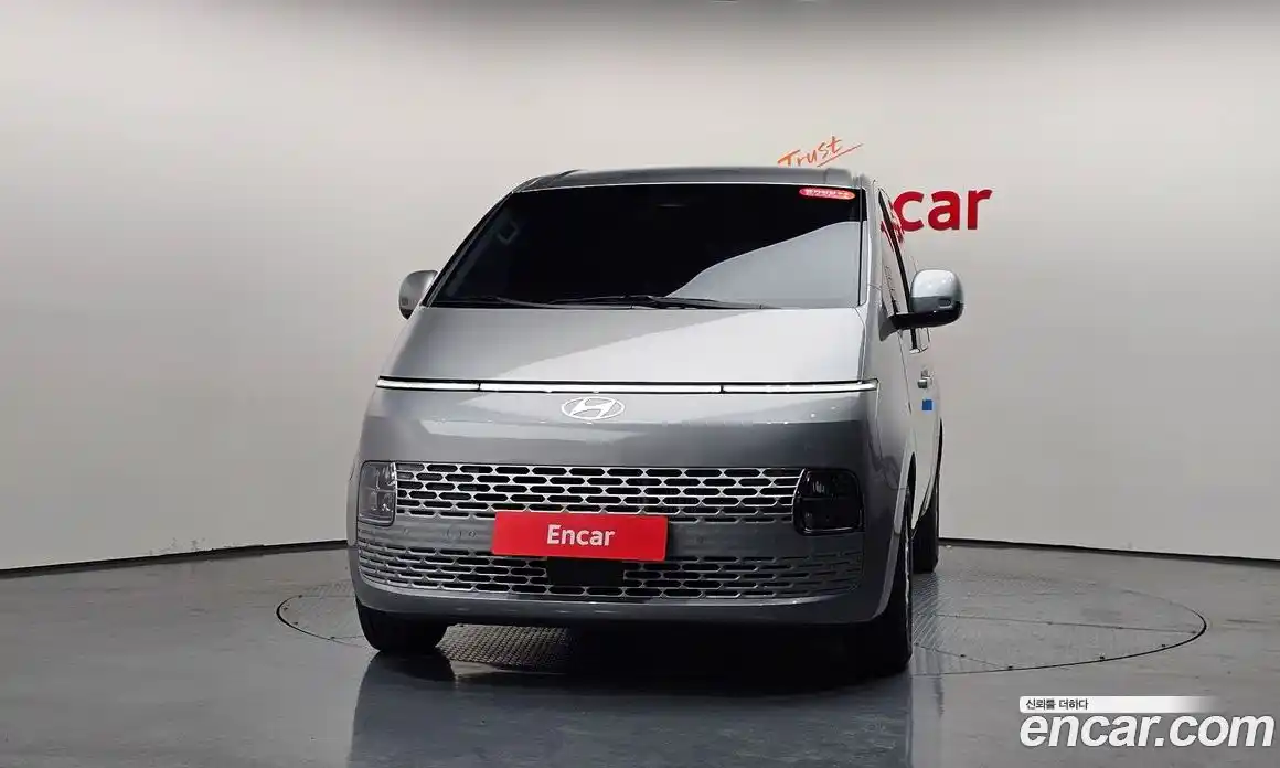 Hyundai Staria 2025 2.2 Автомат в Москве № 1154626, фото 2