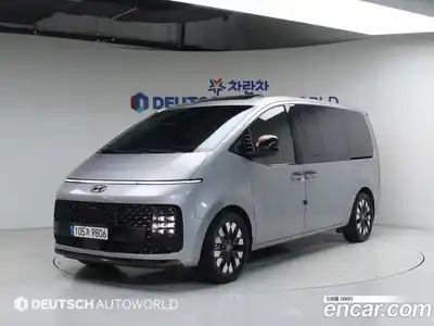 Hyundai Staria Lounge 9-Seater Inspiration