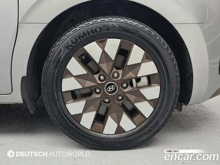 Hyundai Staria 2022 2.2 Автомат в Москве № 1154647, фото 5