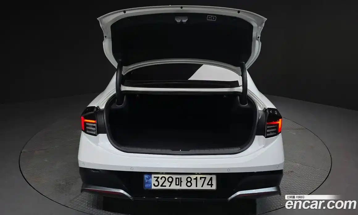 Hyundai Sonata 2024 2.0 Автомат в Москве № 1154650, фото 20