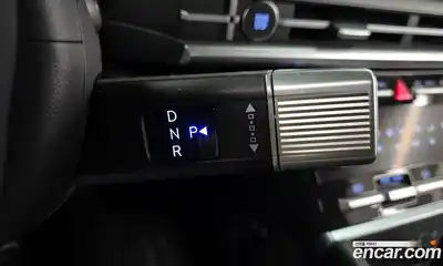 Hyundai Santa Fe 2024 1.6 Автомат в Москве № 1154807, миниатюра 9