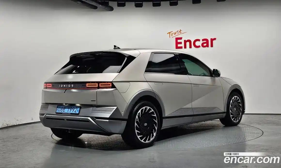 Hyundai Ioniq 5 2022 0.1 Автомат в Москве № 1154913, фото 2