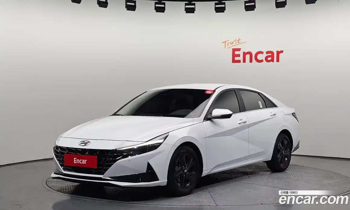 Hyundai Avante 2022 1.6 Автомат в Москве № 1154987, фото 1