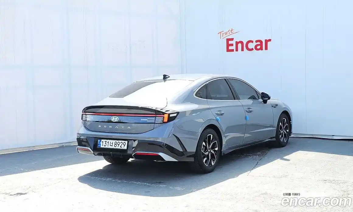 Hyundai Sonata 2024 2.0 Автомат в Москве № 1155077, фото 2