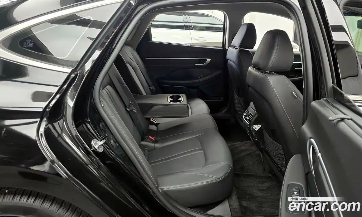 Hyundai Sonata 2024 1.6 гидро в Москве № 130014, фото 12