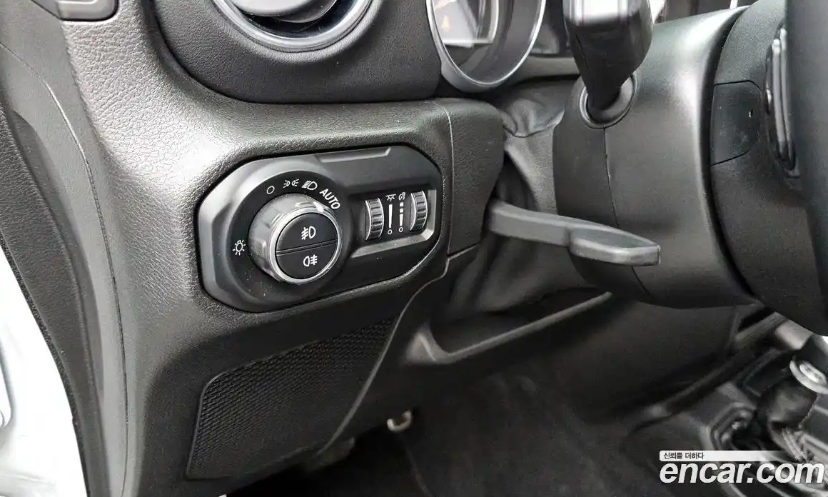 Jeep Wrangler 2021 2.0 гидро в Москве № 169793, фото 15