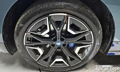 BMW iX 2022 0.3 гидро в Москве № 191834, миниатюра 4
