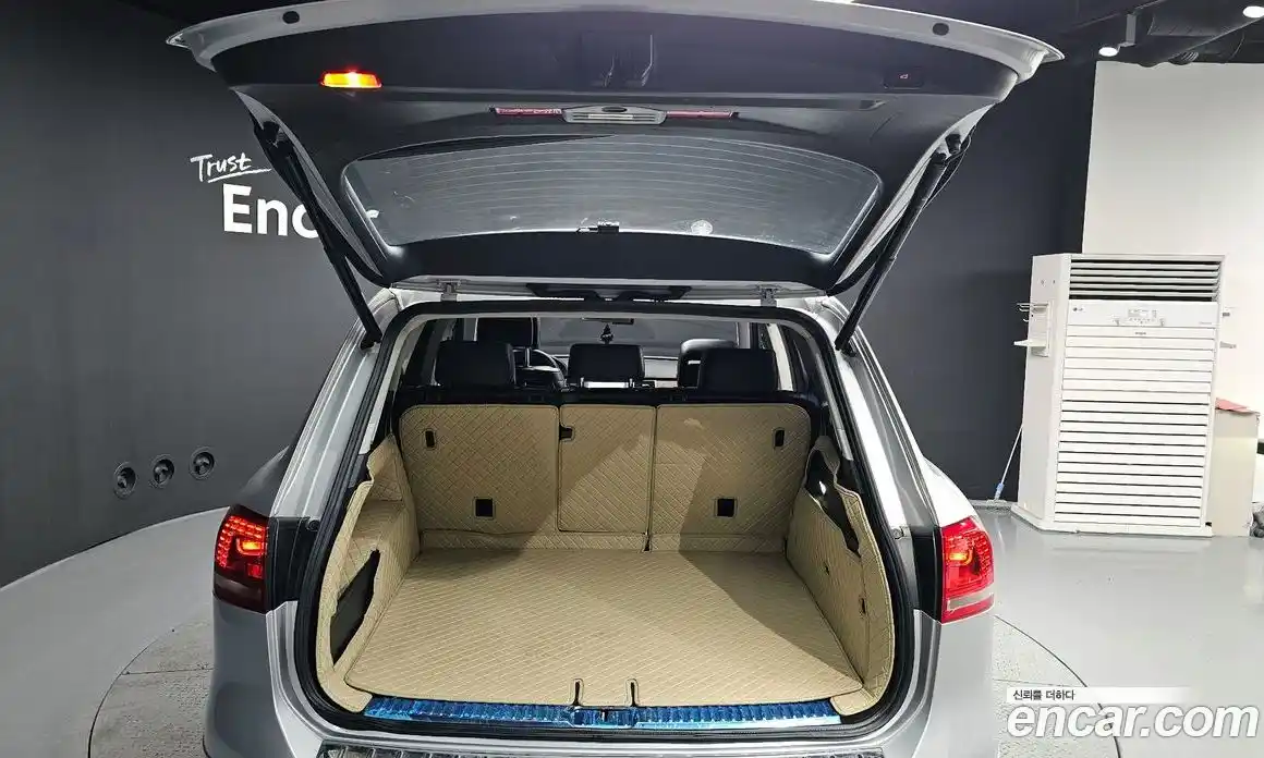 Volkswagen Touareg 2013 3.0 гидро в Москве № 199188, фото 20
