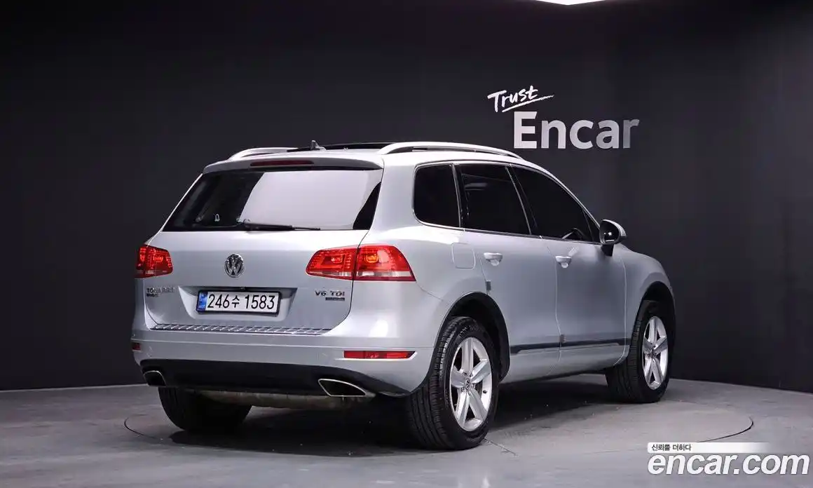 Volkswagen Touareg 2013 3.0 гидро в Москве № 199188, фото 2
