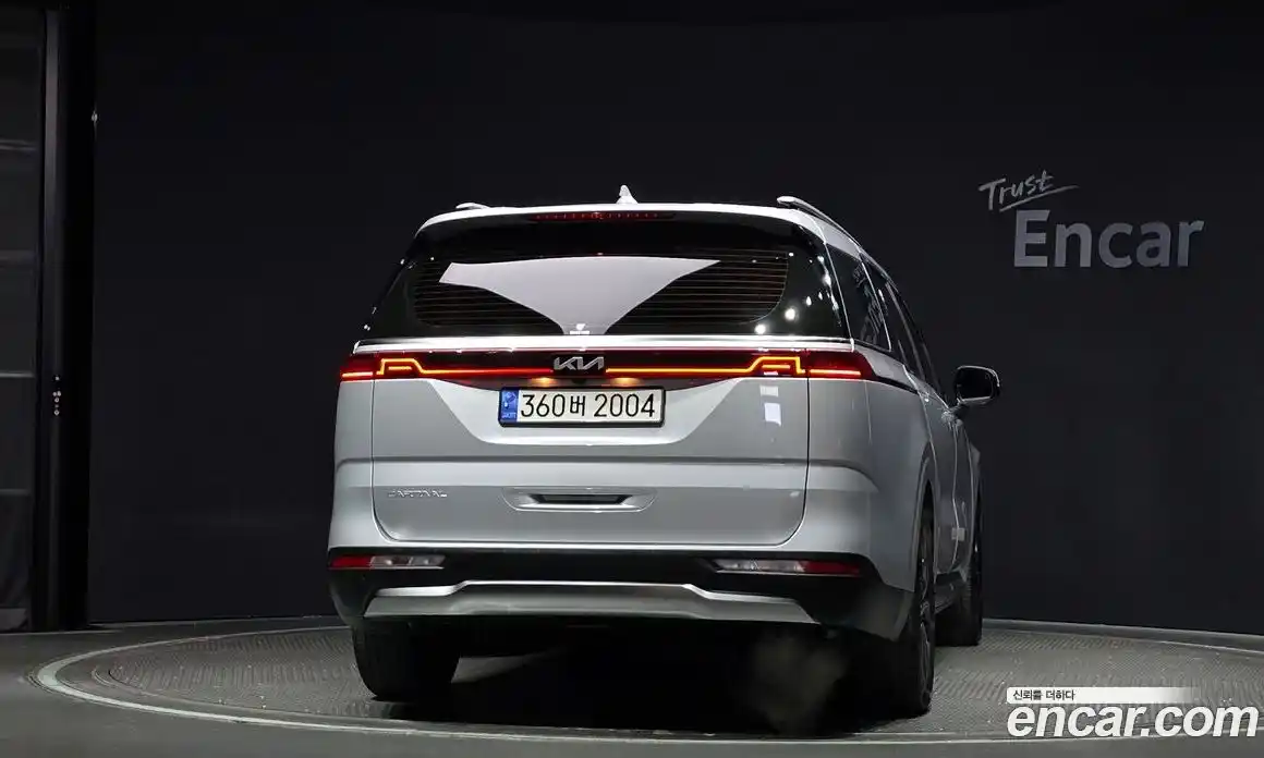 Kia Canival 2022 3.5 гидро в Москве № 20273, фото 4