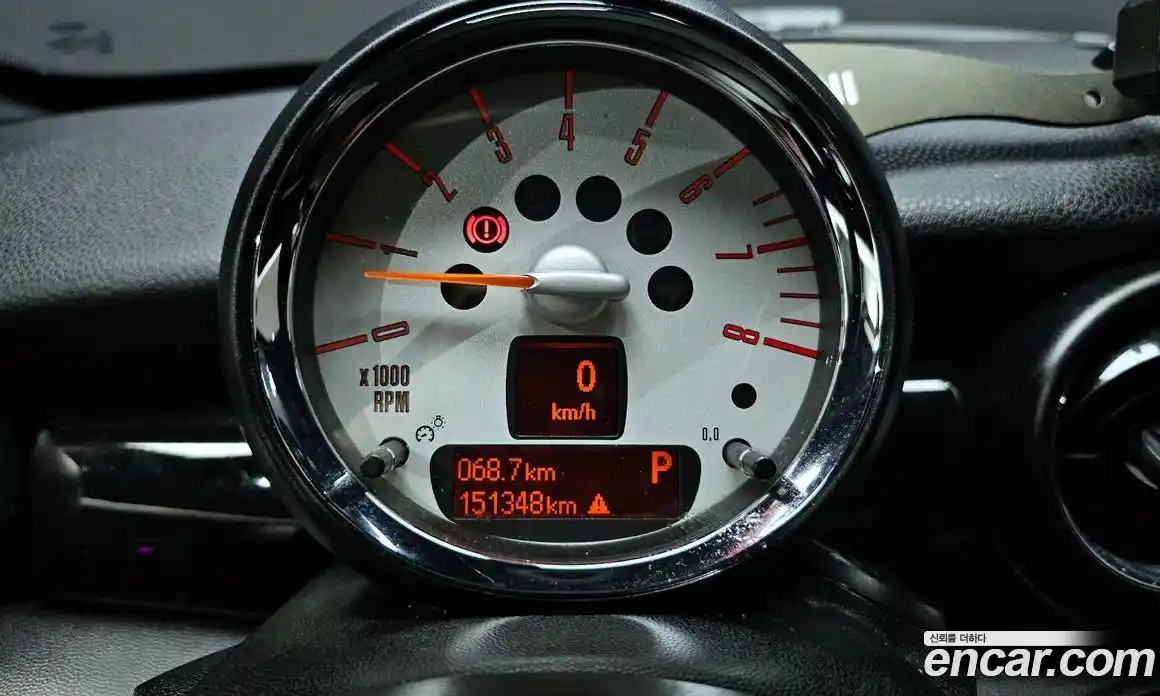 Mini Coupe 2012 1.6 гидро в Москве № 214380, фото 8