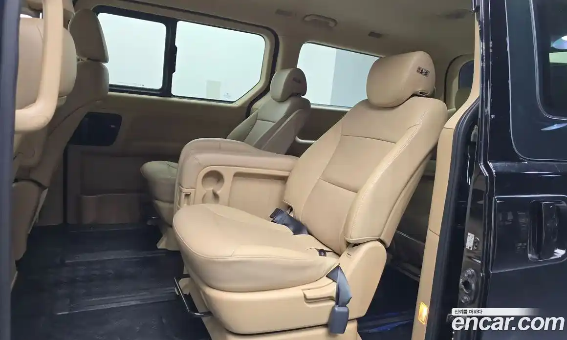 Hyundai Starex 2021 2.5 гидро в Москве № 2477, фото 12