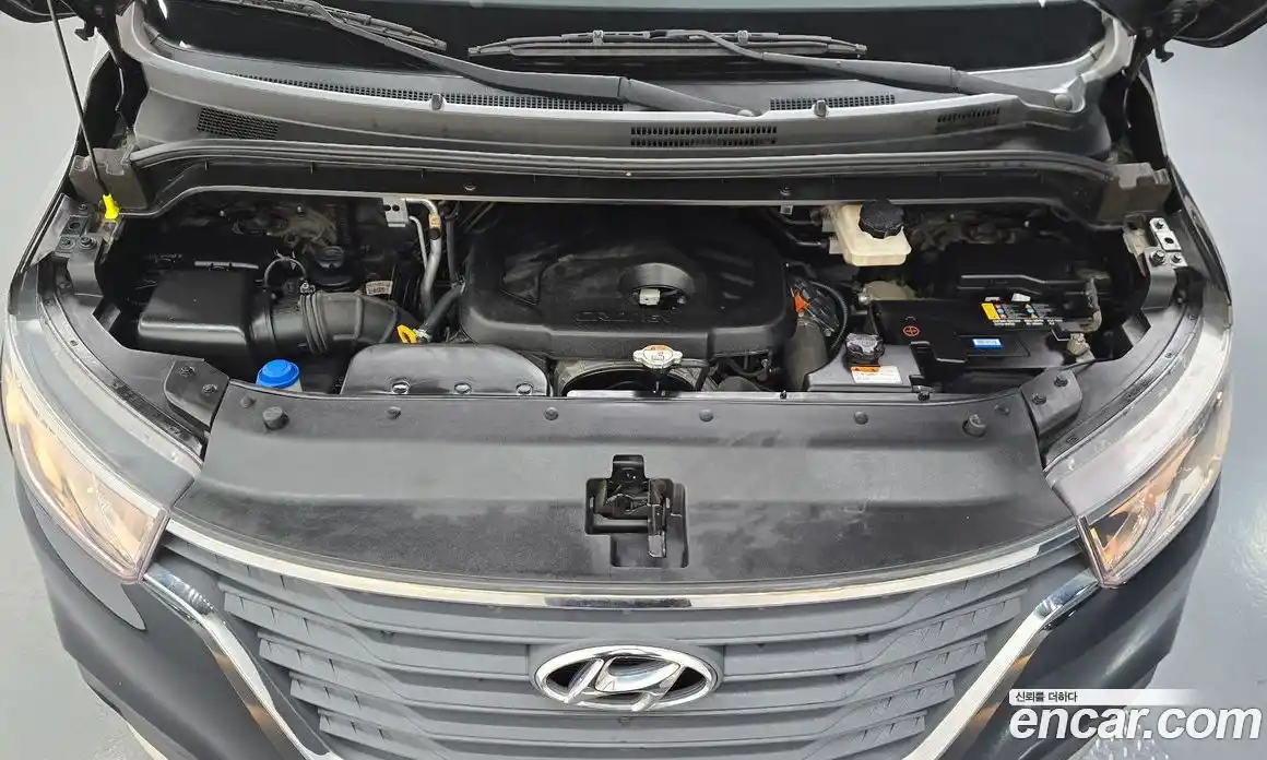 Hyundai Starex 2021 2.5 гидро в Москве № 2477, фото 6