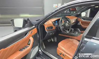 Maserati Levante 2020 3.8 гидро в Москве № 255936, миниатюра 10
