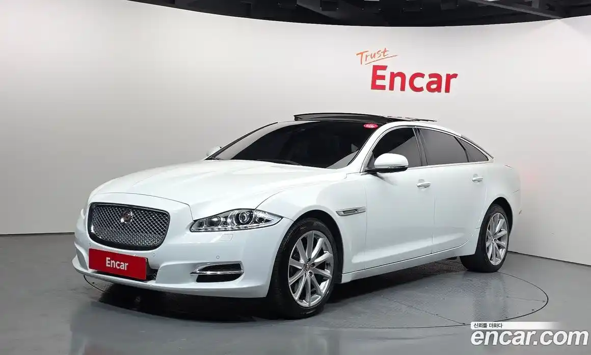 Jaguar XJ 2014 3.0 гидро в Москве № 331540, фото 1