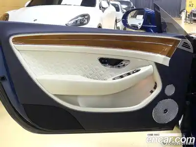 Bentley Continental 2023 4.0 гидро в Москве № 366372, миниатюра 12