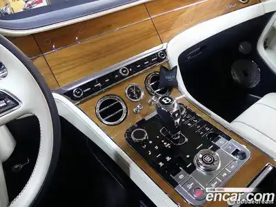Bentley Continental 2023 4.0 гидро в Москве № 366372, миниатюра 9