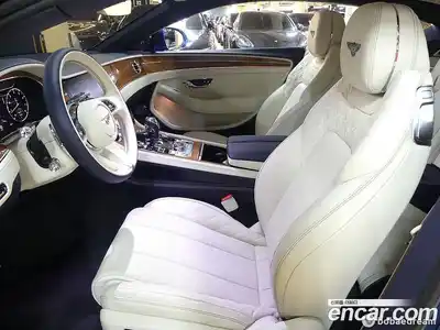 Bentley Continental 2023 4.0 гидро в Москве № 366372, миниатюра 10