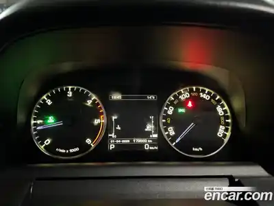 Land Rover Discovery 2016 3.0 гидро в Москве № 975674, миниатюра 7