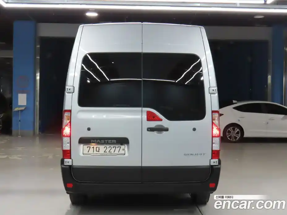 Renault Master 2020 2.3 механика в Москве № 1127935, фото 3