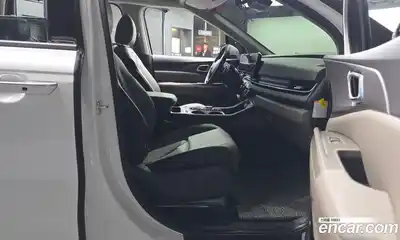 Kia Canival 2024 1.6 Автомат в Москве № 1128410, миниатюра 11