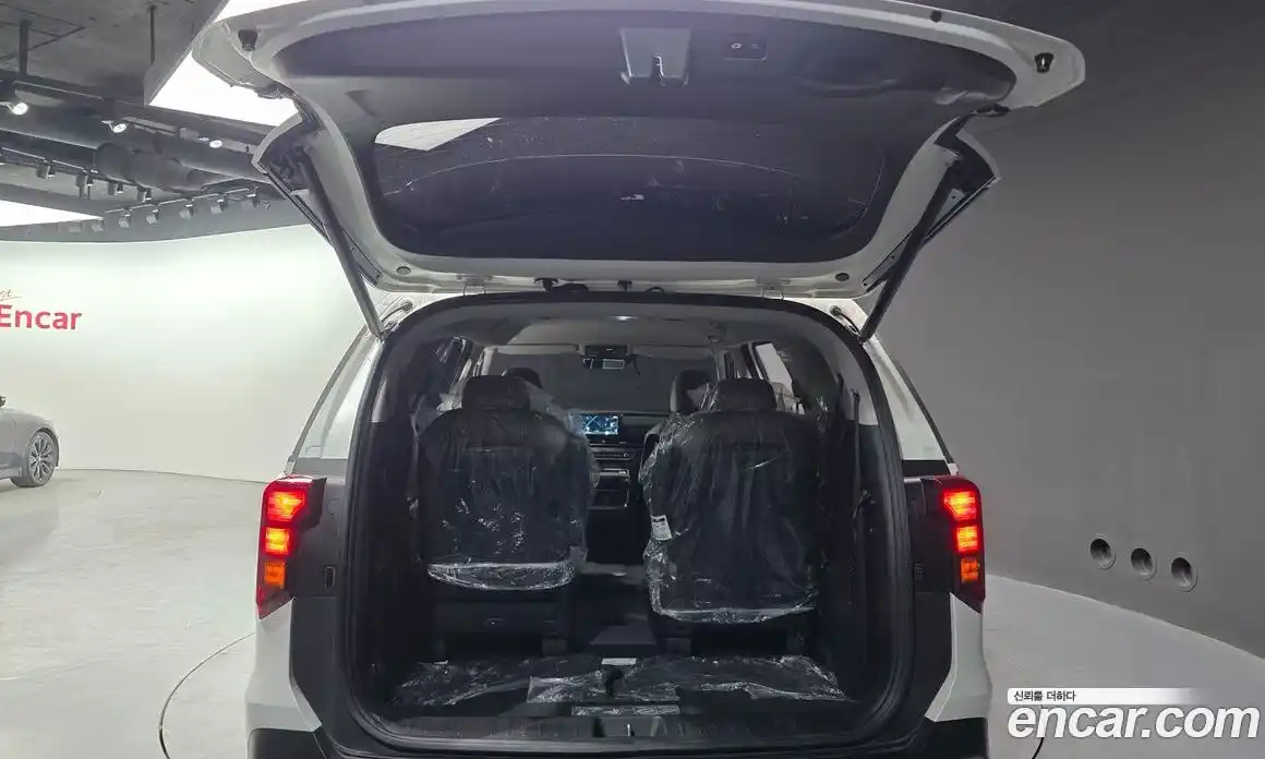 Kia Canival 2024 1.6 Автомат в Москве № 1128410, фото 20